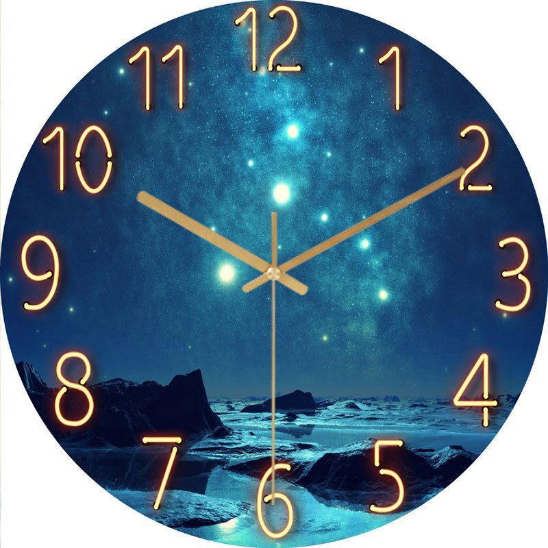 Moderne Minimalistische Wanduhr für stilvolles Wohnen