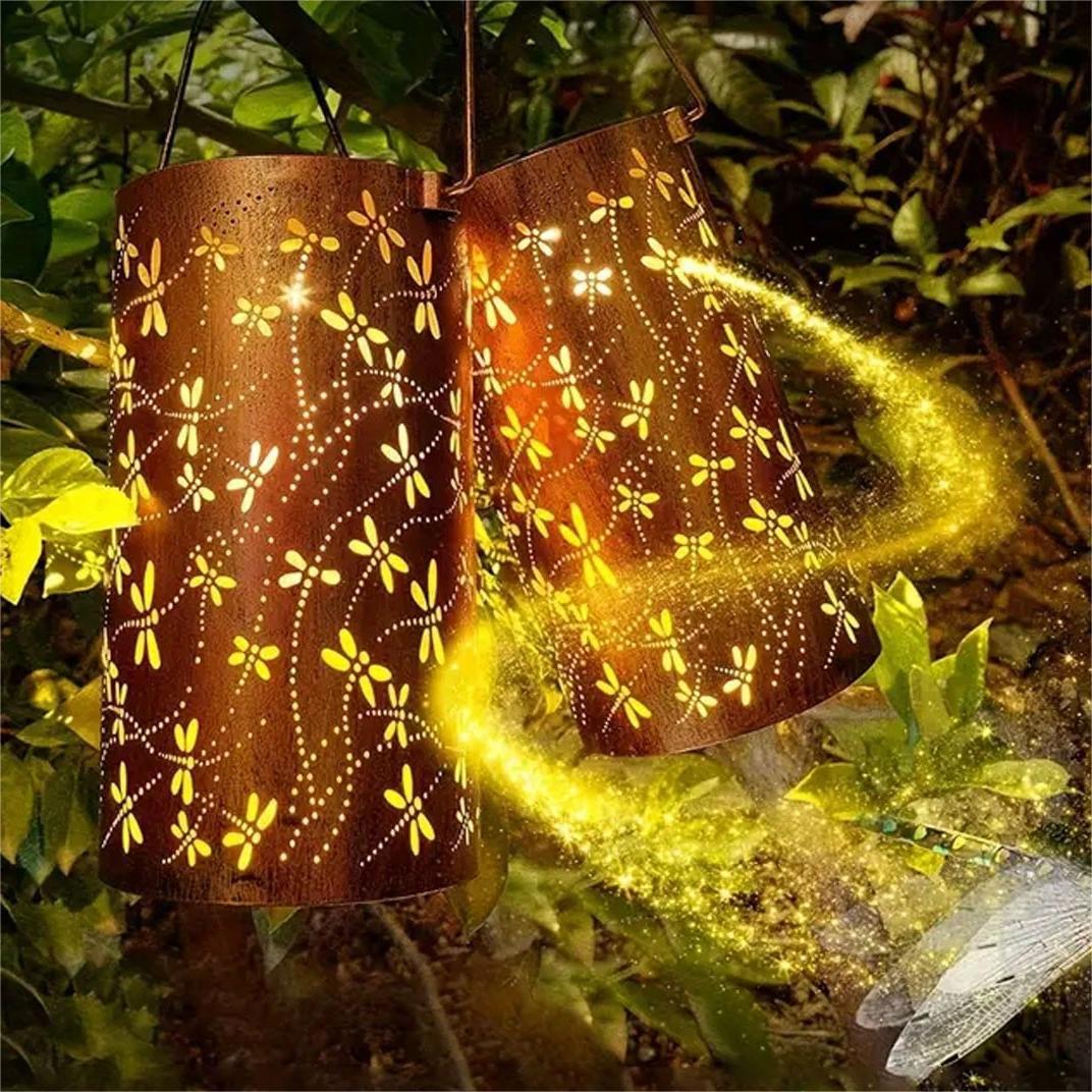 Solarbetriebene Libellenlaterne – Magische Atmosphäre für Außenbereiche