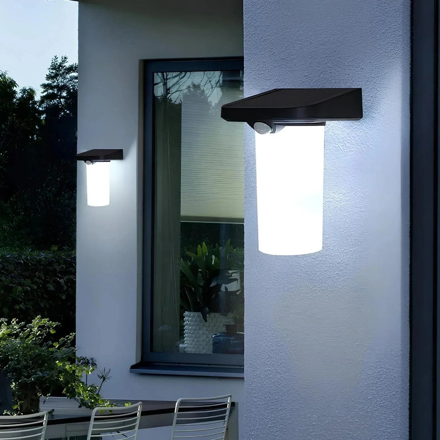 Effiziente LED Außenlampe mit Bewegungsmelder & Solarstrom